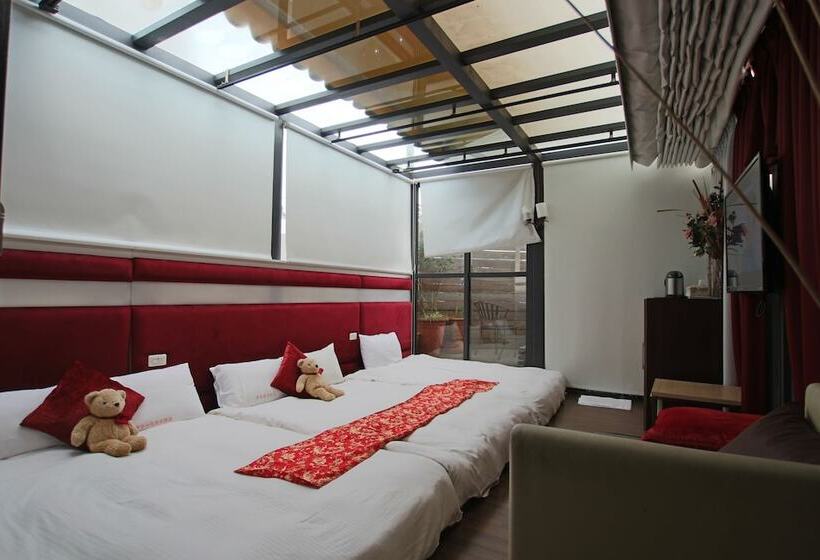 سوئیت پرزیدنت, Tanxiang Resort Hotel Sun Moon Lake Harbour   Sun Moon Lake Pier