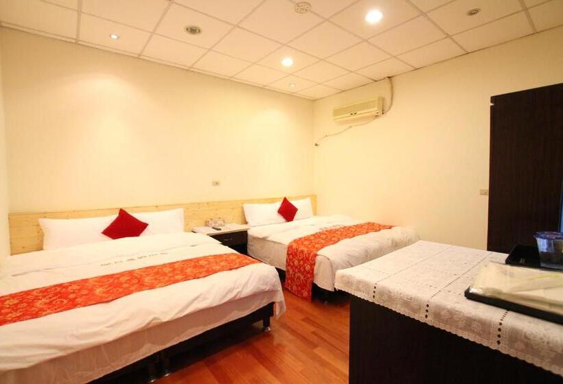 اتاق استاندارد چهار تخته, Tanxiang Resort Hotel Sun Moon Lake Harbour   Sun Moon Lake Pier