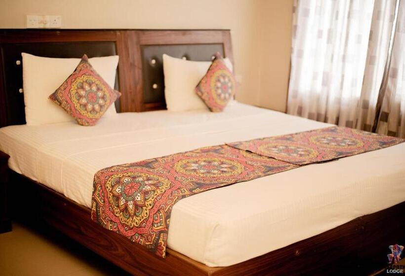 Номер Superior, Elepath Lodge  Pinnawala