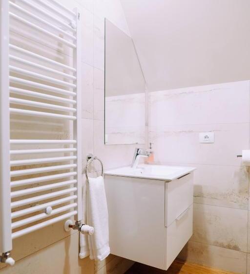 اتاق استاندارد, Casa Cheile Dâmbovicioarei   Cabana 1