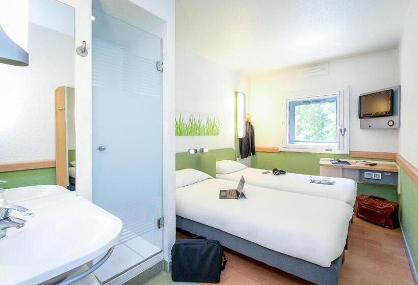 Номер Стандарт, Ibis Budget Hotel Vitrolles