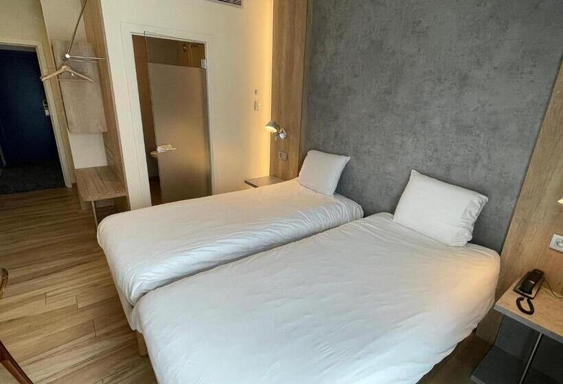 Номер Superior, Ibis Styles La Louviere