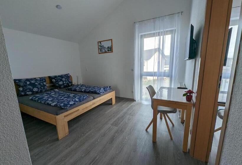 Семейный Номер, Pension Victoria