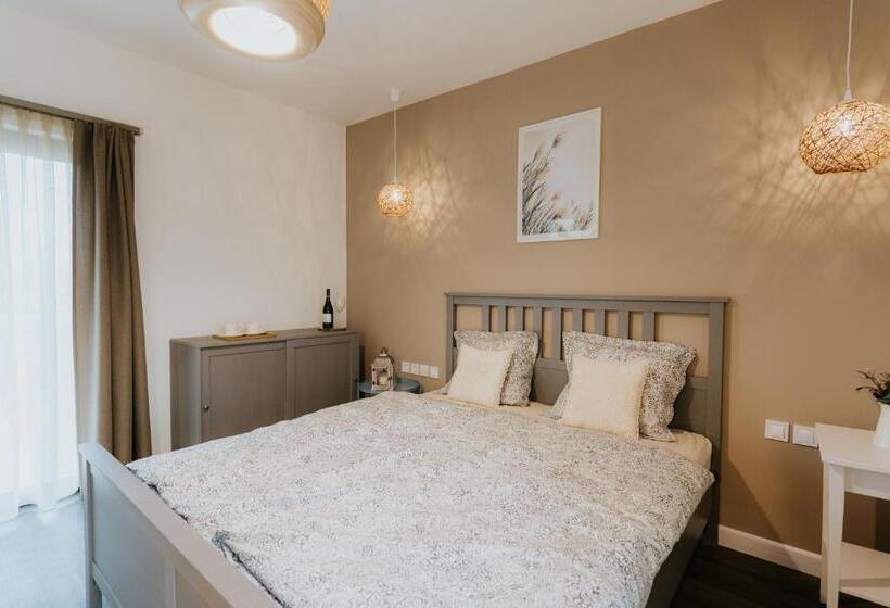 Дом 1 Спальня, Gyopár Lodge   Gyopárosfürdő