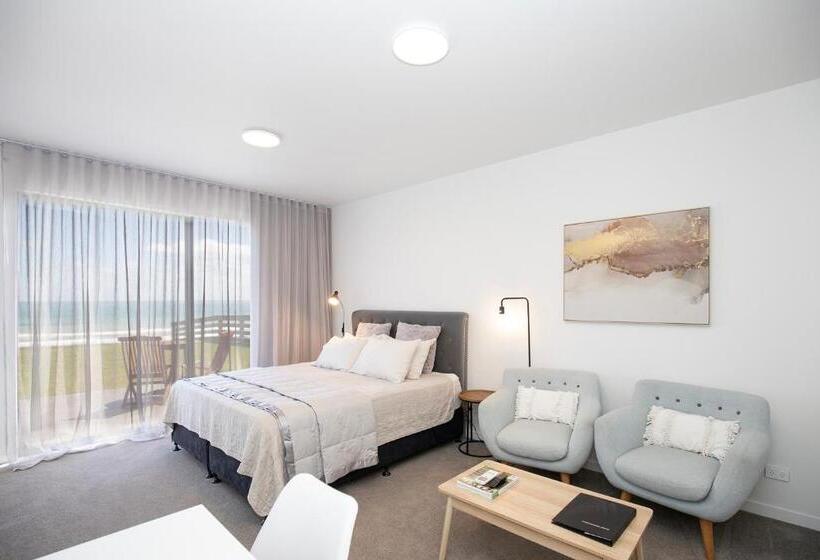 اتاق استاندارد با چشم‌انداز دریا, Views Over Tasman, New Luxury Boutique Studio Overlooking The Tasman Sea
