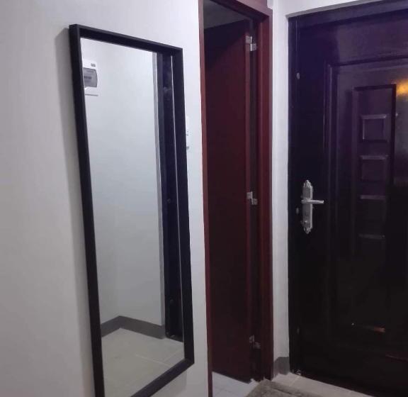 Estudio Estàndard, Mak Z Condo Place