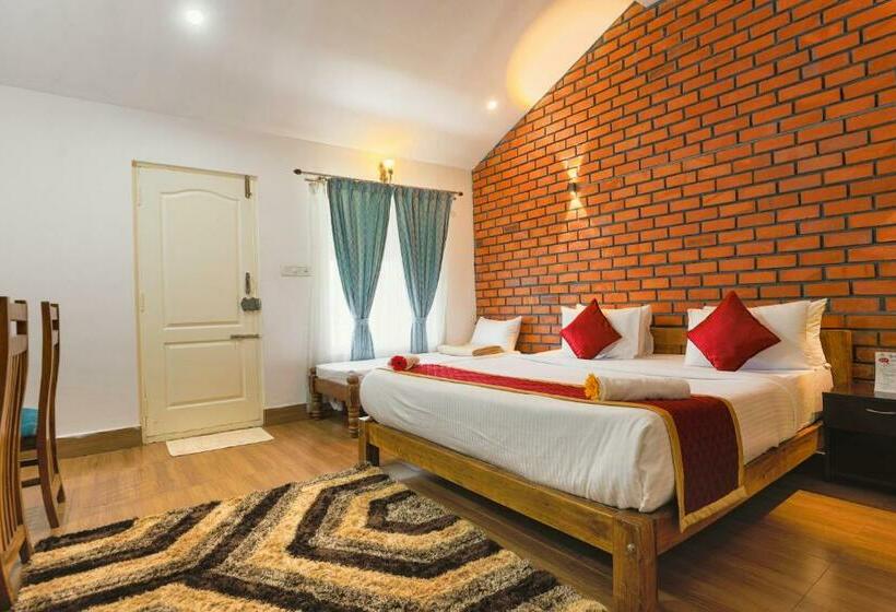 带阳台的豪华间, The Spectrum Resort, Chikmagalur