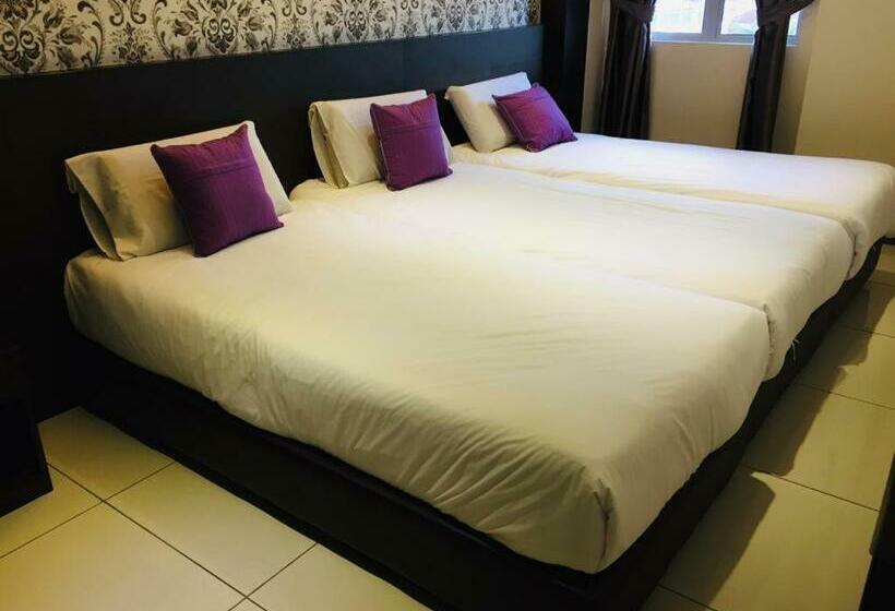 Люкс Superior, Remember Hotel Bukit Gambir