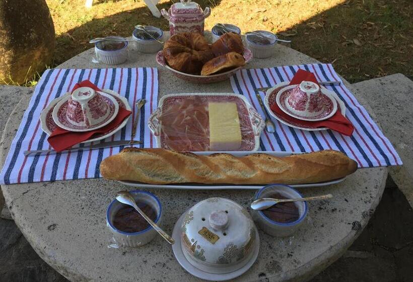 Номер Стандарт Четырехместный Совместный Санузел, La Terrasse Des Cevennes