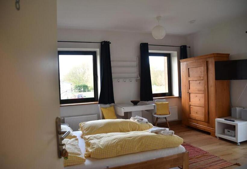 Номер Стандарт с Балконом, Seehaus Hartwigsdorf