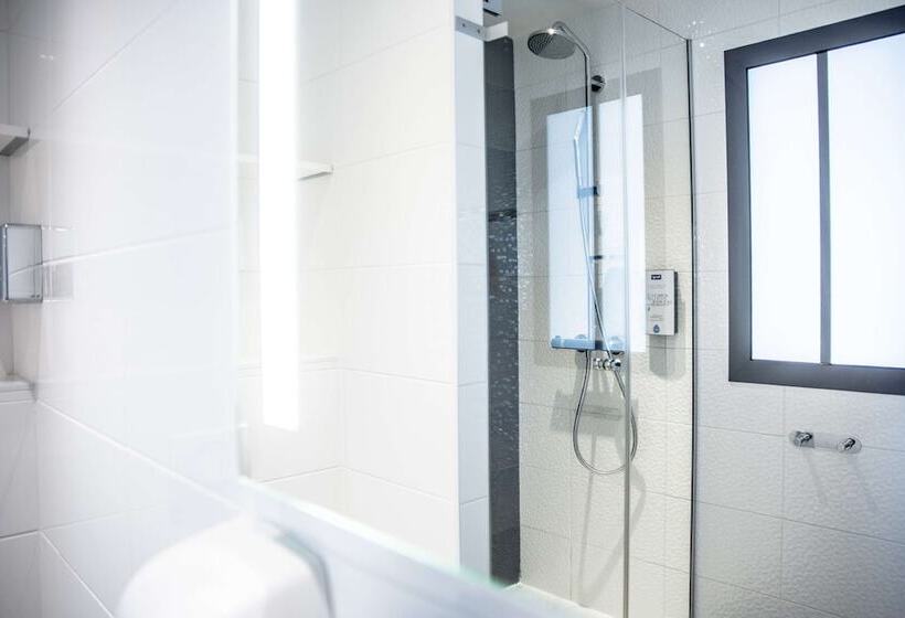 Номер Стандарт, Kyriad Prestige Saintmalo