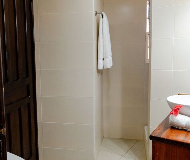 Quarto Estandar Cama King, Paradise Beach Hotel & Resort