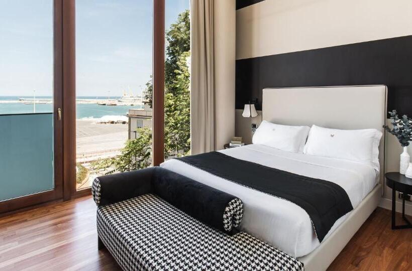 اتاق لوکس, Seeport