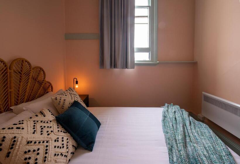 اتاق استاندارد با سرویس بهداشتی مشترک, Roamer St Kilda