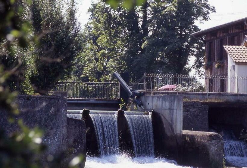 Номер Стандарт, Le Moulin D Eclaron
