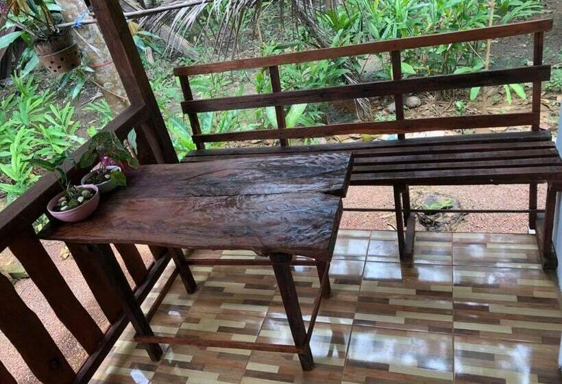 Номер Стандарт Вид на Сад, Garden Home, Chanthaburi