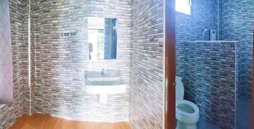 Четырехместный Номер Стандарт, Noppakhun Resort