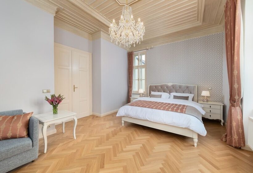 اتاق استاندارد, & Restaurant Chateau Trnová