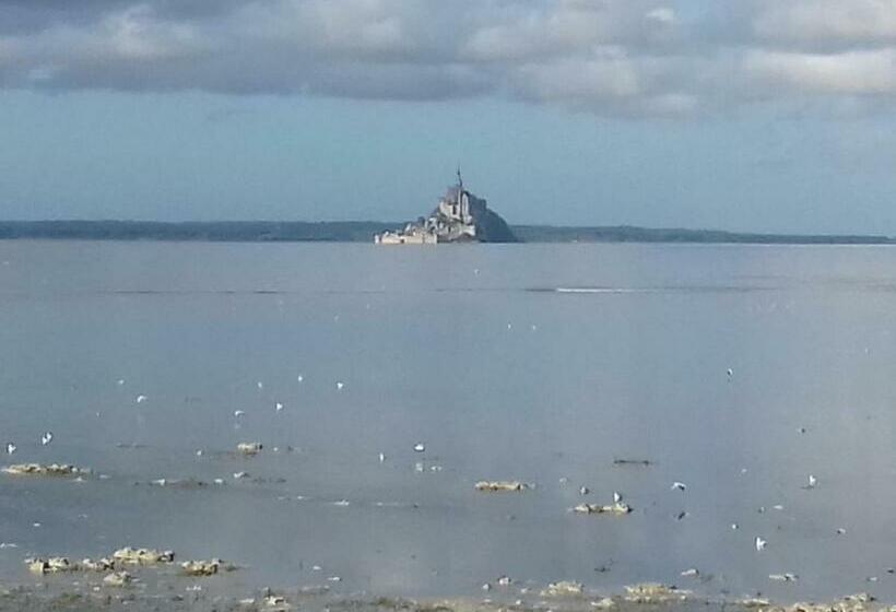 Номер Стандарт Вид на Море, Entre Mont St Michel Et Merveille