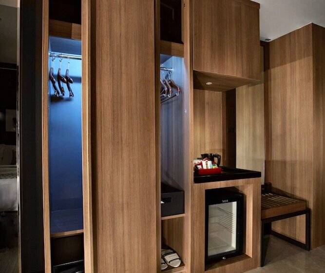 Номер Deluxe, Aston Priority Simatupang Hotel And Conference Center