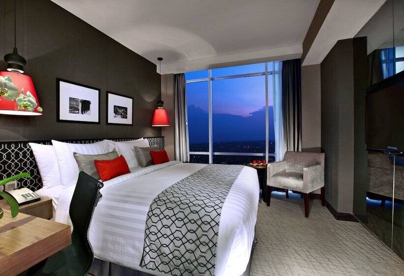 Номер Deluxe, Aston Priority Simatupang Hotel And Conference Center