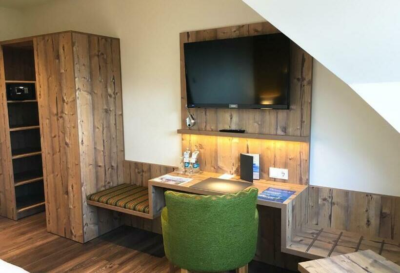 Quarto Estandar Individual, Susewind