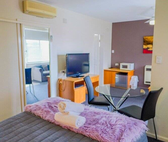 이그제큐티브 스위트, Abbotsleigh Motor Inn