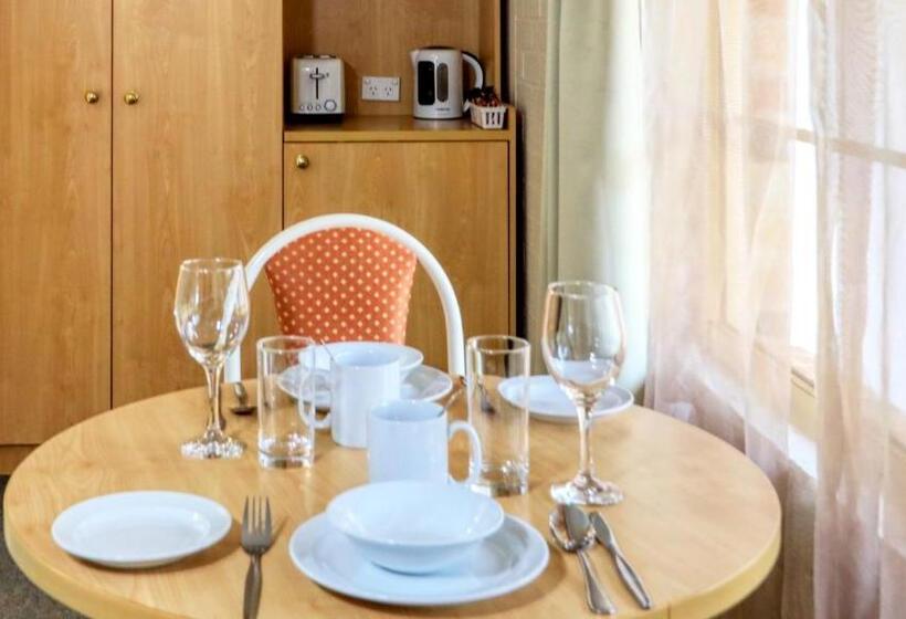 수피리어 룸, Country Gardens Motor Inn