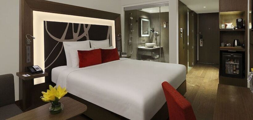 سوییت سوپریور, Novotel New Delhi Aerocity  International Airport