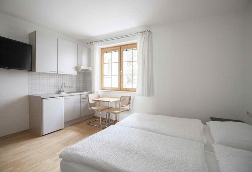 استودیو ساده, Appartements Christophorus