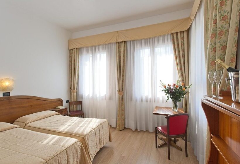 Habitació Estàndard, Cristallo