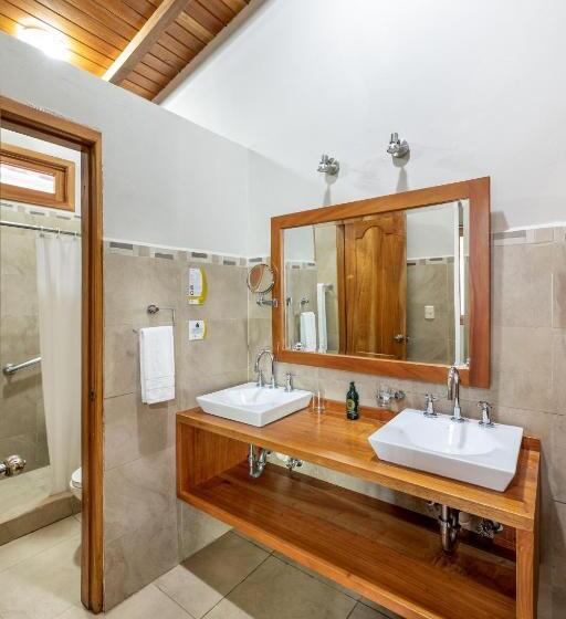 Номер Стандарт, Blu Galapagos Sustainable Waterfront Lodge