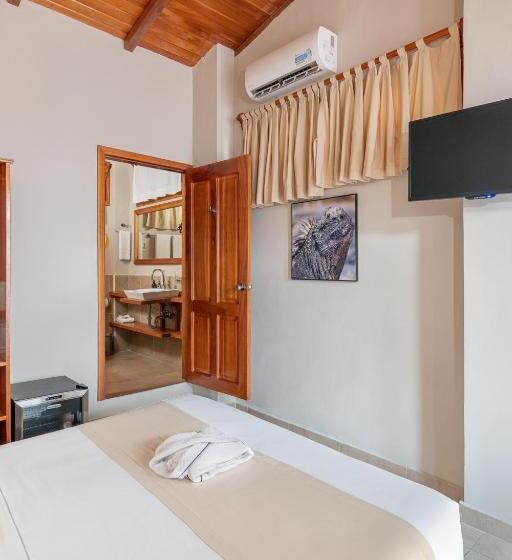 Номер Стандарт, Blu Galapagos Sustainable Waterfront Lodge