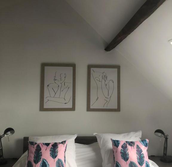 Семейный Номер, Ancien Relais De Poste The Old Post Office