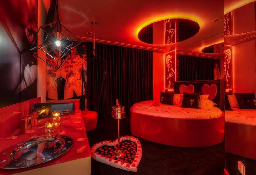 اتاق لوکس, Motel Emoções