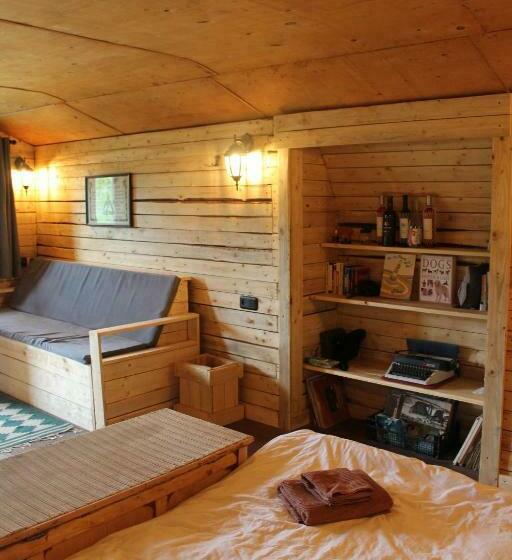 Трехместный Номер Стандарт с Балконом, Kamis Guesthouse