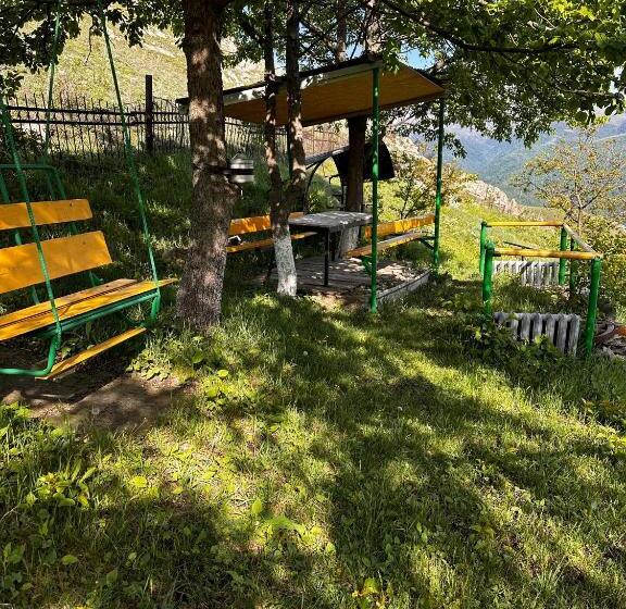 Трехместный Номер Стандарт с Балконом, Kamis Guesthouse