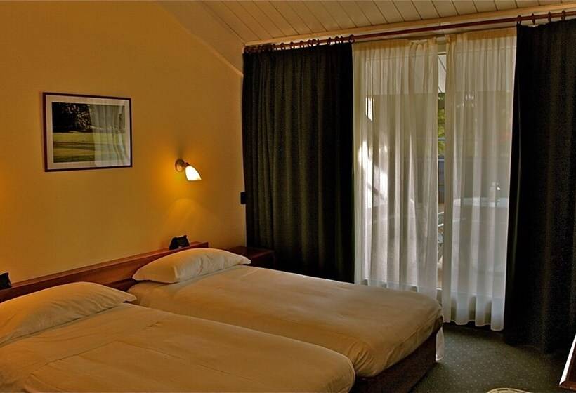 Номер Стандарт, Golf Hotel La Pinetina