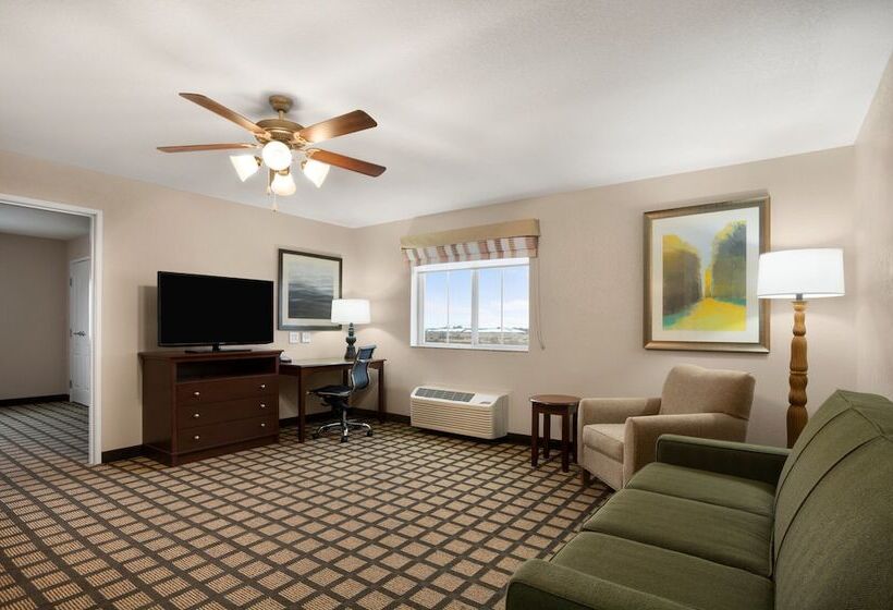 Люкс, Baymont Inn & Suites By Wyndham Odessa