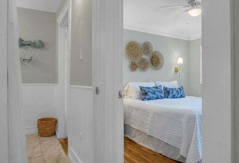 Люкс Кровать Кинг, Carolina Beach Inn