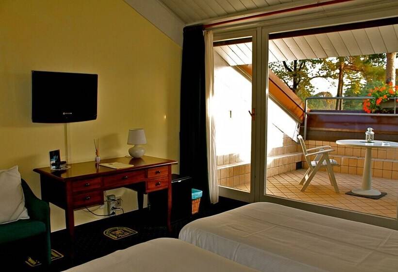 Номер Стандарт, Golf Hotel La Pinetina