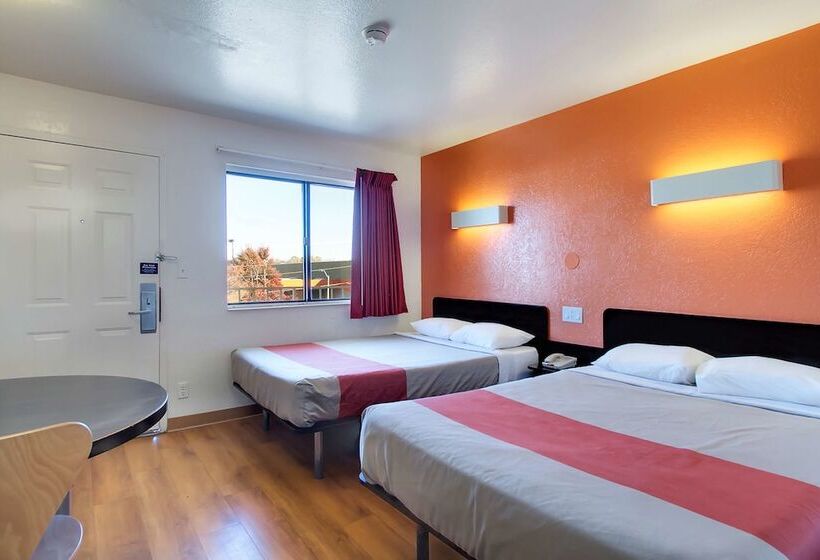 스탠다드 룸 더블 침대 2개, Motel 6 Capitol Heights, Md   Washington