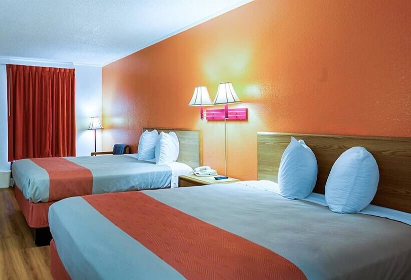 带2个双人床的标准工作室, Motel 6 Perry, Ga