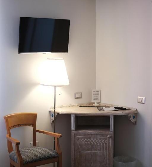 Júnior Suíte Dúplex, Locanda Degli Artisti