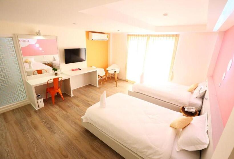اتاق لوکس, The Tint At Phuket Town   Sha Plus