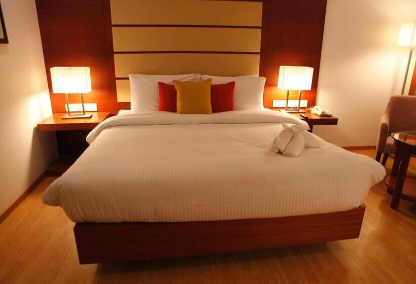 标准三人间, Lemon Tree Hotel Shimona Chennai