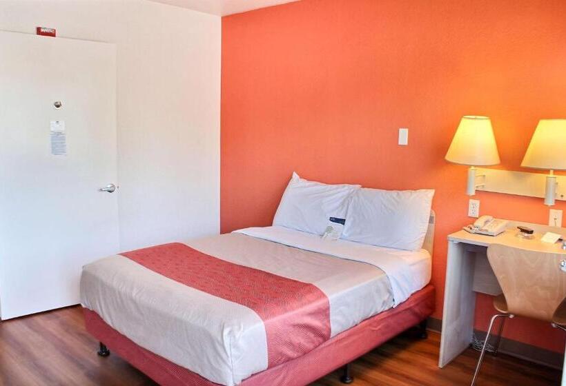 Номер Стандарт Адаптированный для Инвалидов, Motel 6 Atascadero, Ca