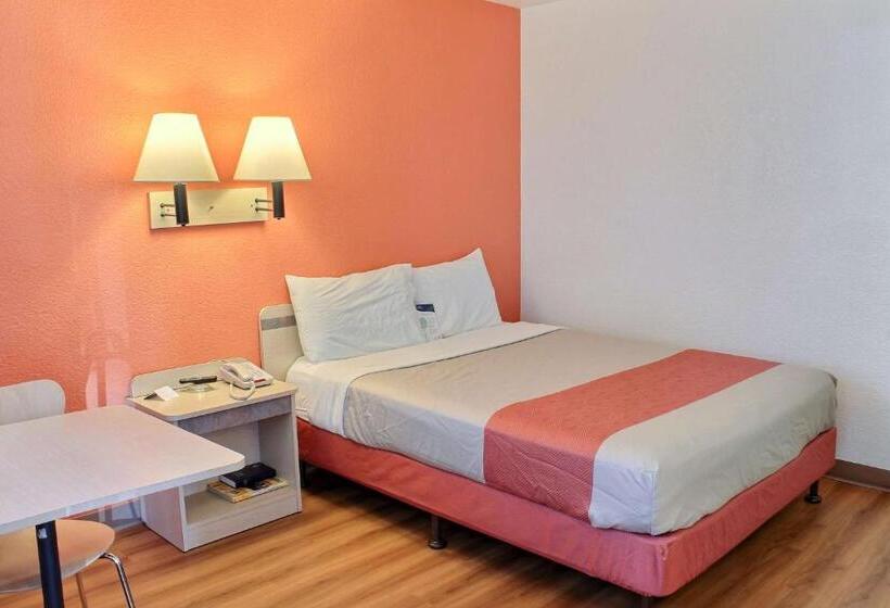 Номер Стандарт, Motel 6 Atascadero, Ca