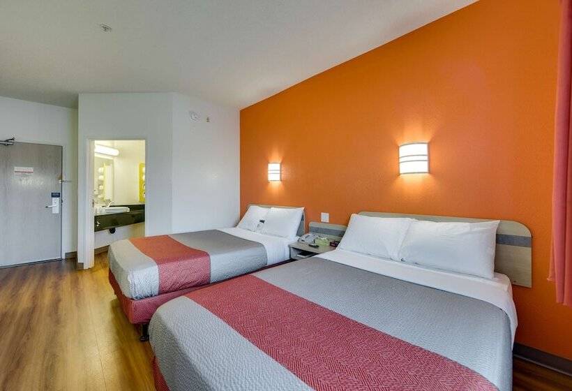 Номер Стандарт 2 Двуспальные Кровати, Motel 6 Brampton, On  Toronto