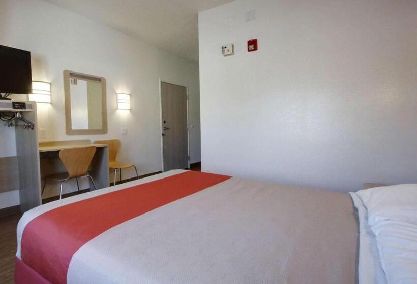 Номер Стандарт Адаптированный для Инвалидов, Motel 6 Lehi, Ut  Thanksgiving Point